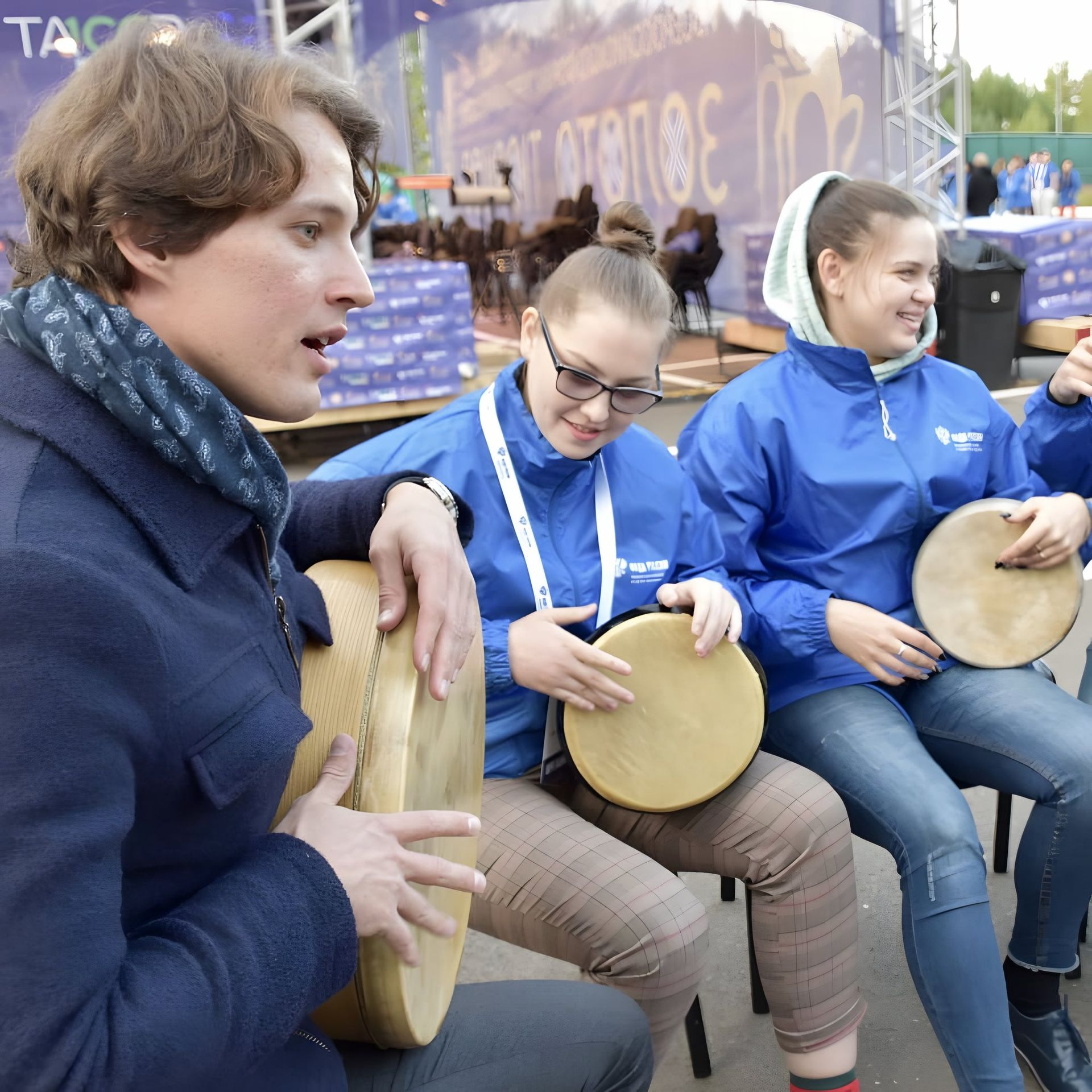 Erik Markovsky explaining frame drum technique